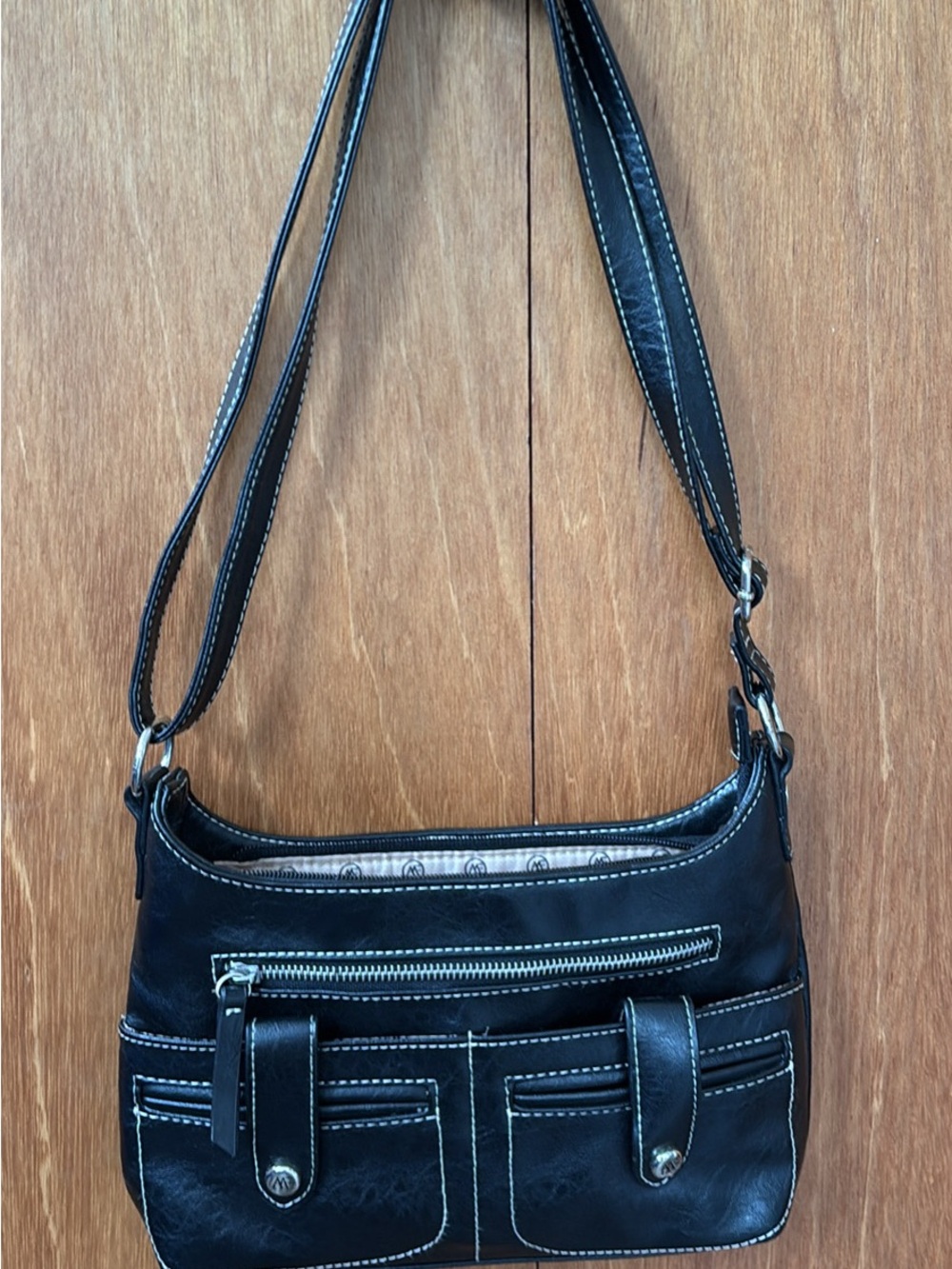 American Eagle Outfitters Black Shoulder Bag with White Stitching